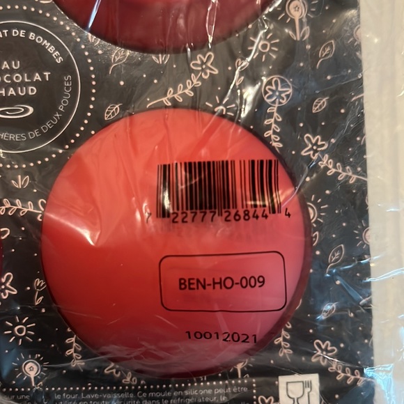 Chocolate bomb mold - Picture 3 of 3